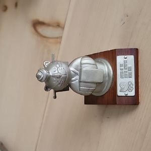 Games of the XXIVTH Olympiad Seoul 1988 Metal Cat Statue